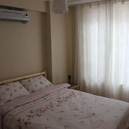Kinzi House *