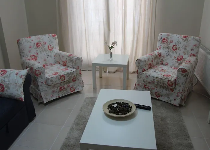 מלון Kinzi House צ'נקלה