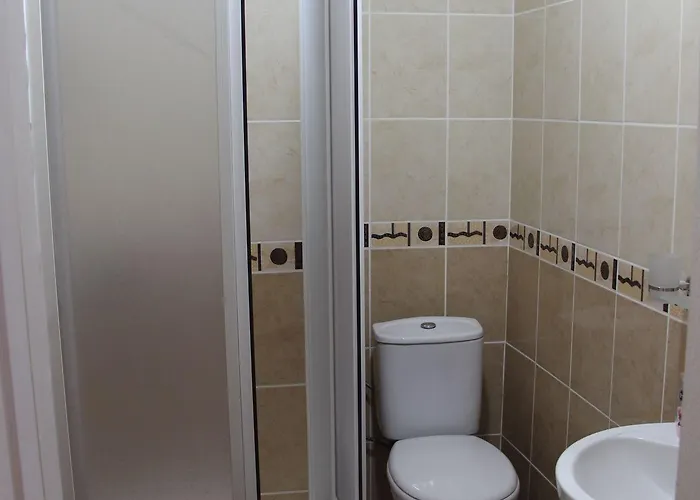 Kinzi House מלון צ'נקלה