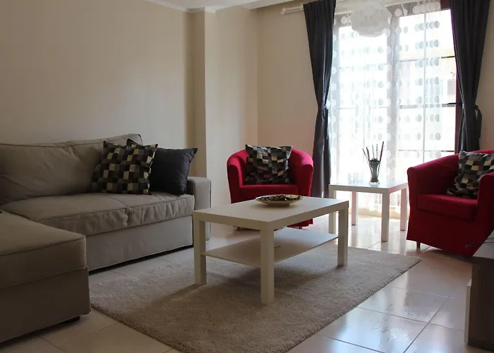 מלון Kinzi House צ'נקלה