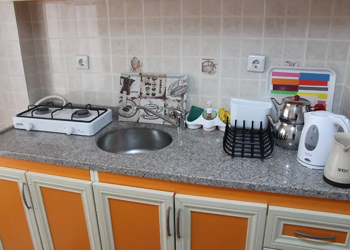 Kinzi House * צ'נקלה