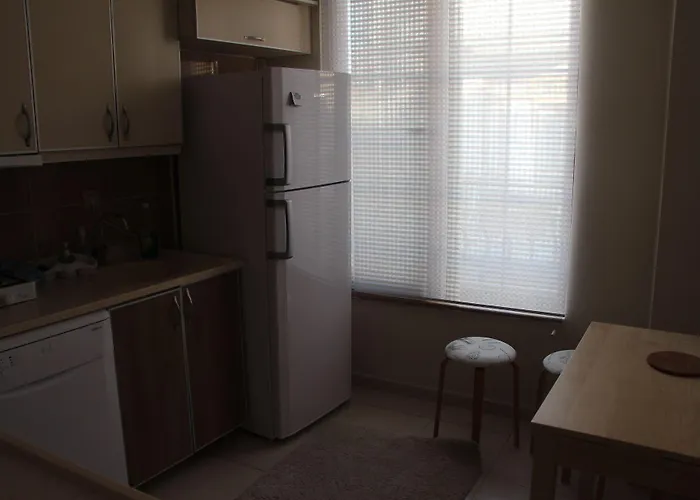 מלון Kinzi House צ'נקלה